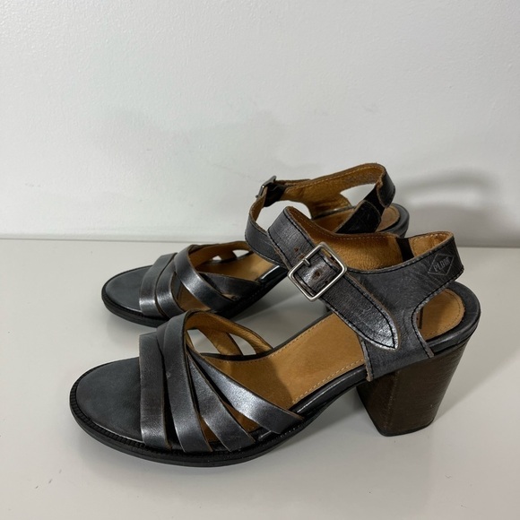 PALLADIUM Strappy Block Heel Sandals Metallic Look Womens Size 5.5 US Eur 36 - Picture 3 of 9